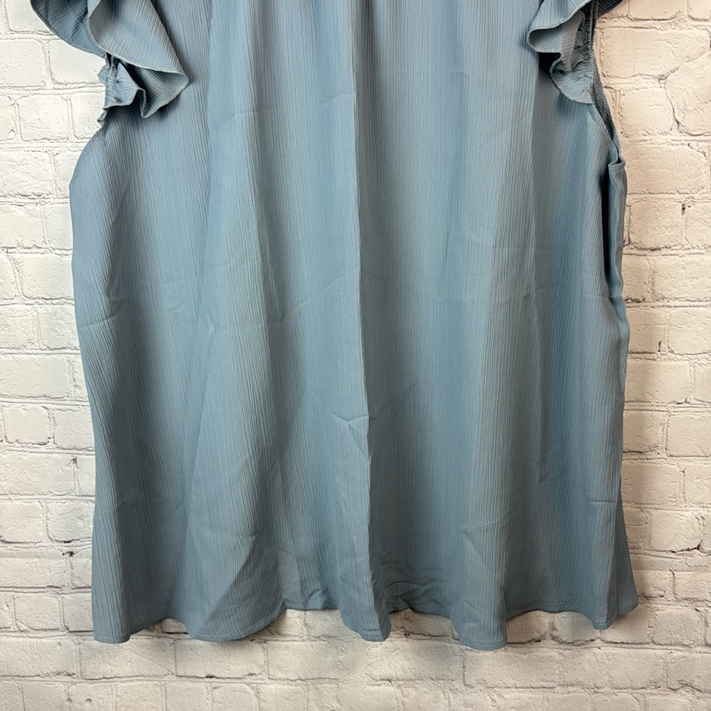 BloomChic Blue Mock Neck Cap Sleeve Ruffle Trim Blouse Plus Size 3X - Picture 5 of 6